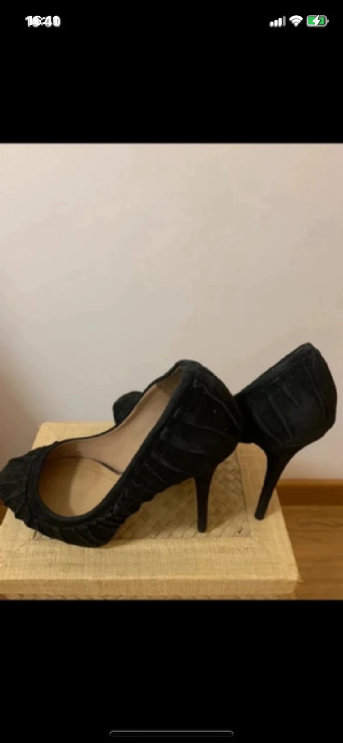 High heel shoe – photo 2